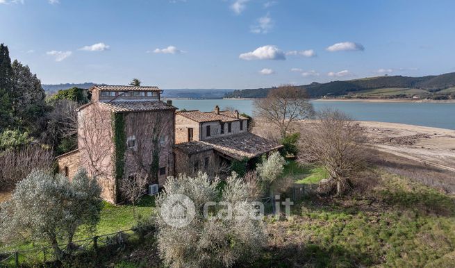 Rustico/casale in residenziale in Località Corbara