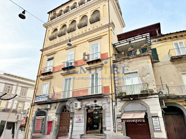 Ufficio in commerciale in Via Roma 204