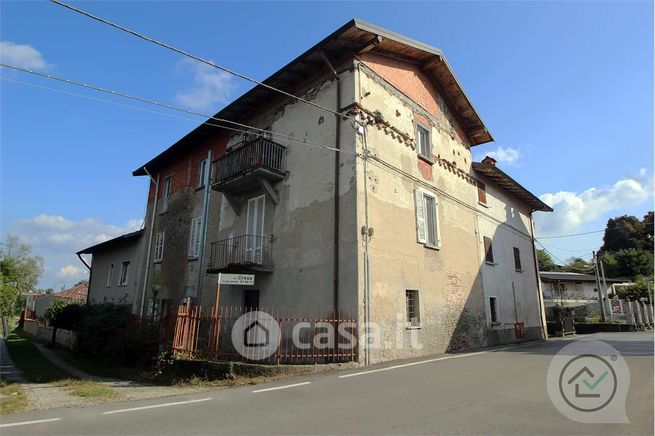 Casa indipendente in residenziale in Via Crosa e Traversa 73