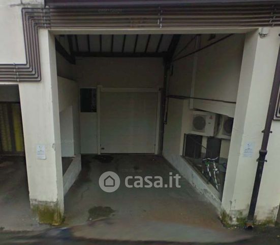 Ufficio in commerciale in Via Brigata Cesare Battisti 65