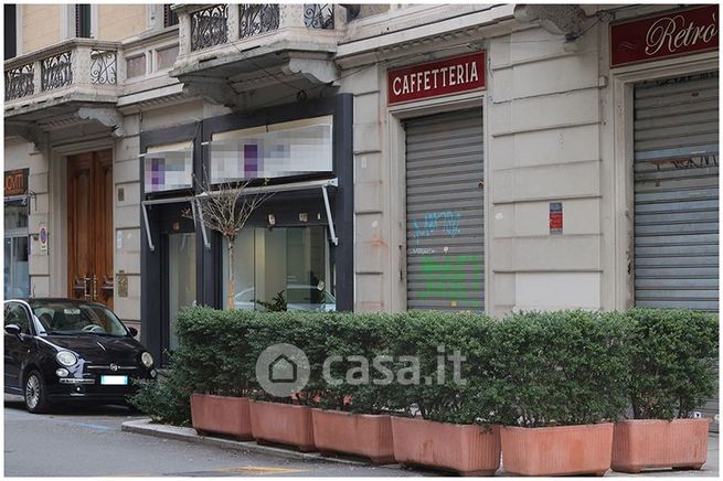 Ufficio in commerciale in Via San Secondo 19