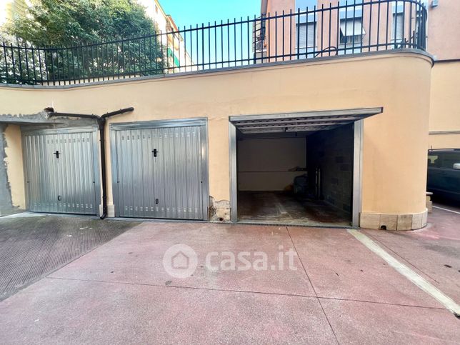 Garage/posto auto in residenziale in Via Staro 4