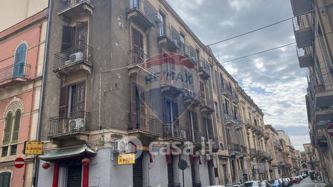 Appartamento in residenziale in Via Aloi 54