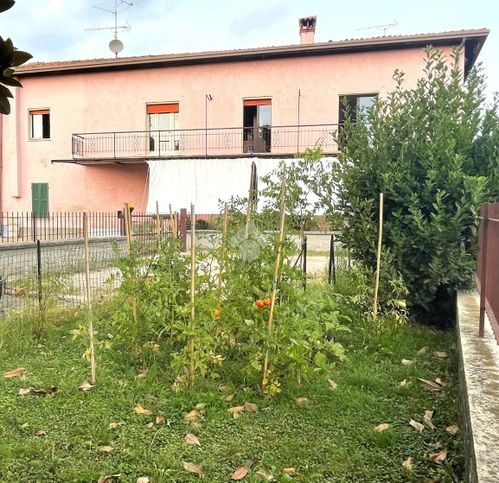 Appartamento in residenziale in Via Campagna Sotto