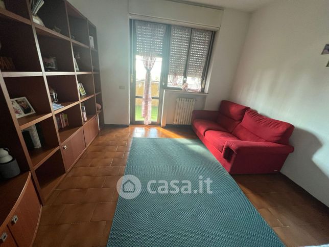 Appartamento in residenziale in Via dei Pini 6