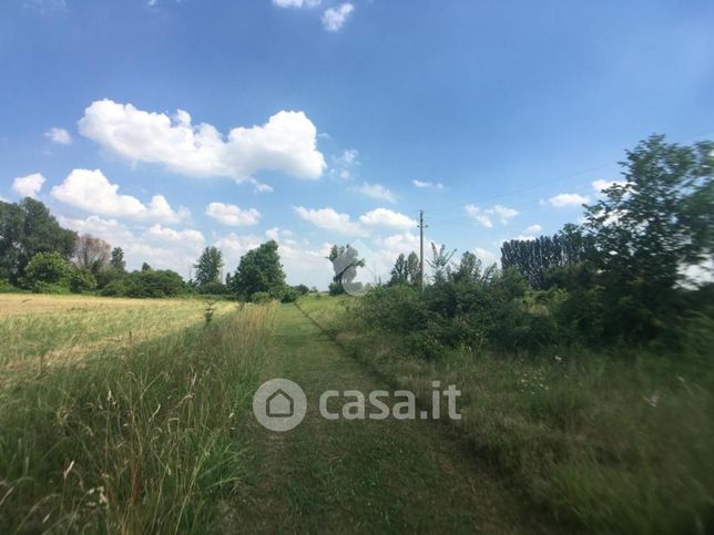 Terreno edificabile in residenziale in Via Pescine