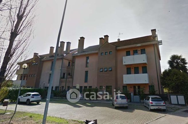 Appartamento in residenziale in Via Chiesa