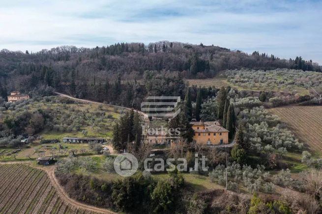 Casa indipendente in residenziale in 