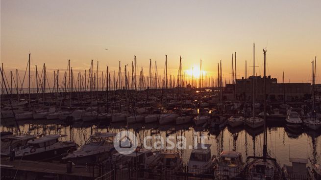 Garage/posto auto in residenziale in Lungomare Duca degli Abruzzi 84