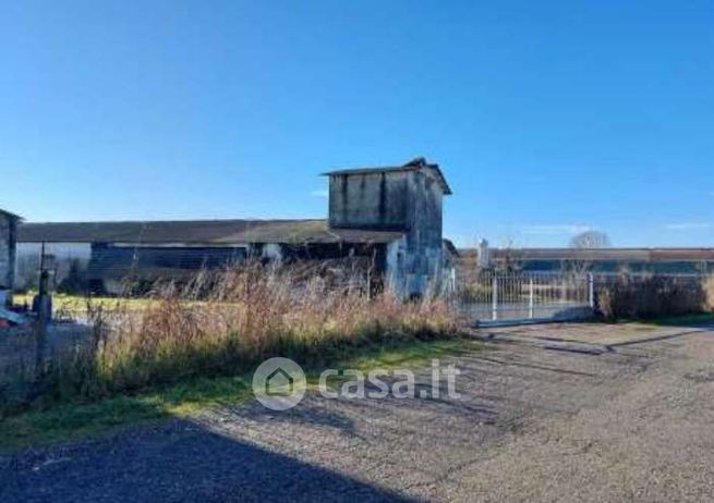 Capannone in commerciale in Via Brenton 7