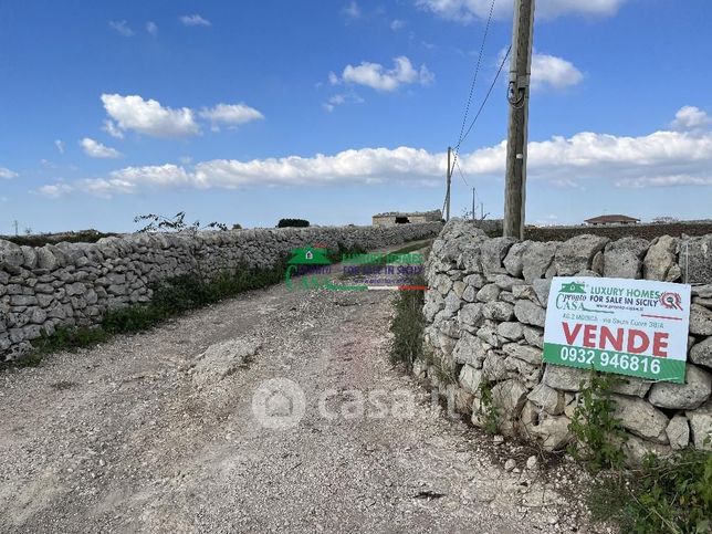 Terreno edificabile in residenziale in Via Mola