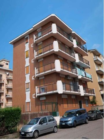 Appartamento in residenziale in Via Aspromonte 7