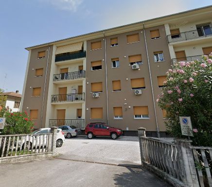 Appartamento in residenziale in Strada Cisa 118