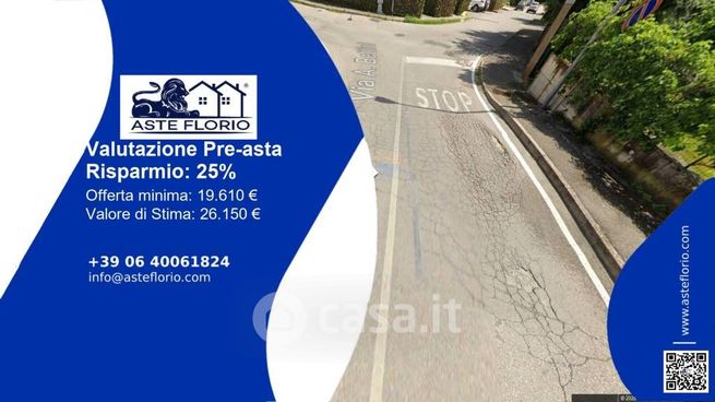 Box/posto auto in residenziale in Via A. Bettini