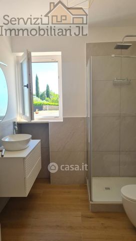 Casa indipendente in residenziale in Via Venanzio Gabriotti 20