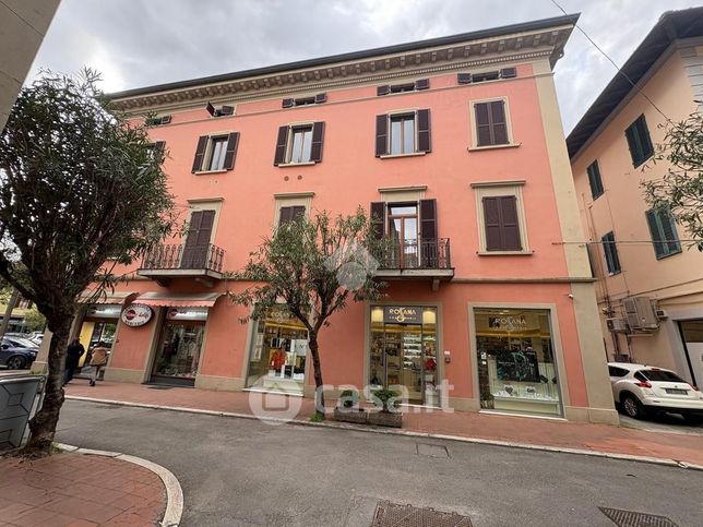 Ufficio in commerciale in Via Garibaldi 9