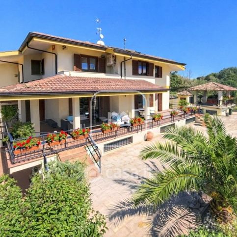 Villa in residenziale in Vicolo di Prataporci