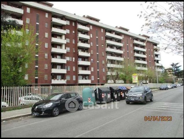 Appartamento in residenziale in Viale Bruno Pelizzi 145