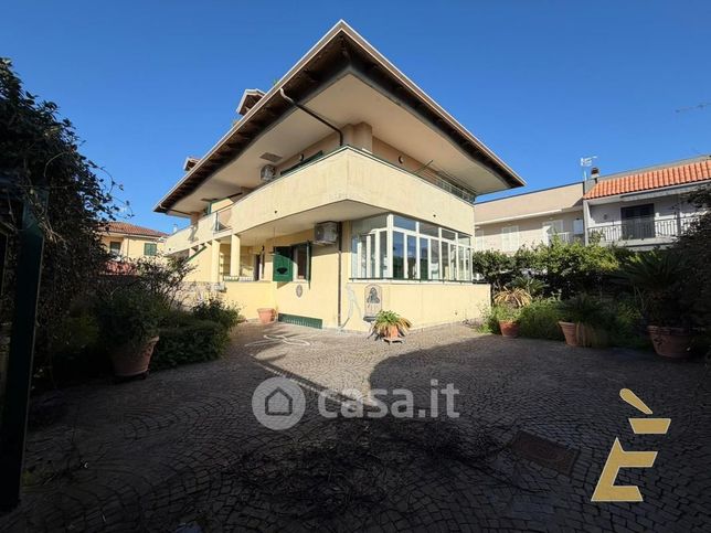 Casa indipendente in residenziale in Via Madonna del Pantano 60