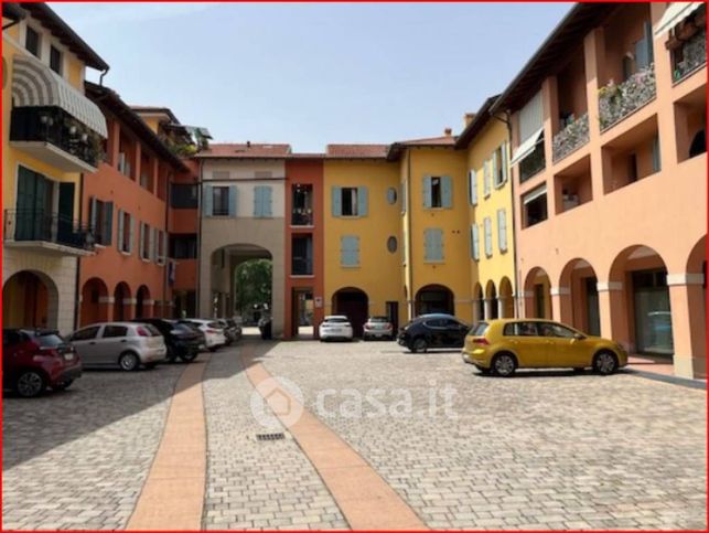 Garage/posto auto in residenziale in Via Cadriano