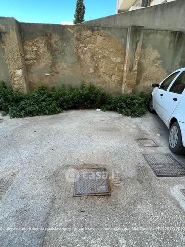 Box/posto auto in residenziale in Via Cosenza 131