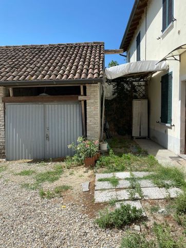 Garage/posto auto in residenziale in Via Milazzo 245