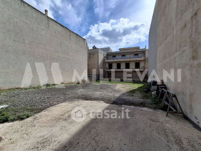 Terreno edificabile in residenziale in Via Pietro Nenni