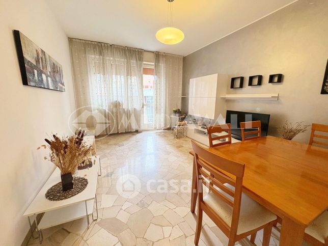 Appartamento in residenziale in Via Roggiuzzole 2