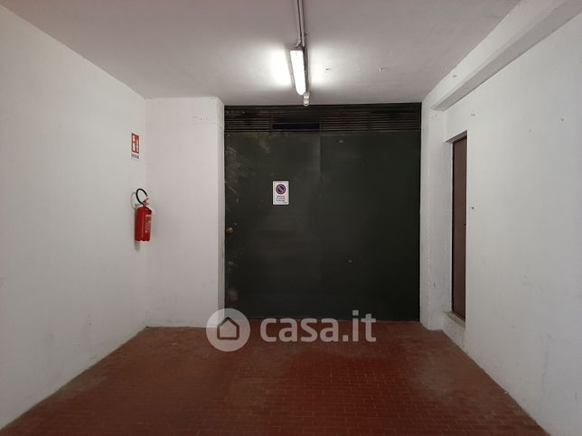 Garage/posto auto in residenziale in Via Giovanni Prati