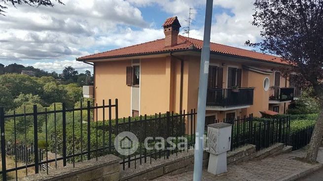 Appartamento in residenziale in Via Abate Lamberto