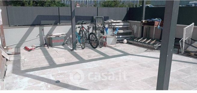 Box/posto auto in residenziale in Via Lino Chini