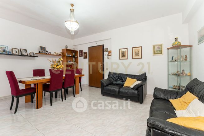 Appartamento in residenziale in Via Gesualdo Bufalino 1