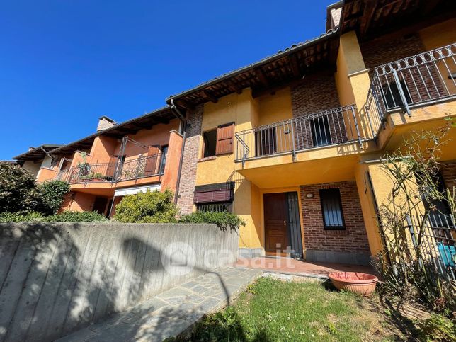 Villetta a schiera in residenziale in Via Costaguta 8