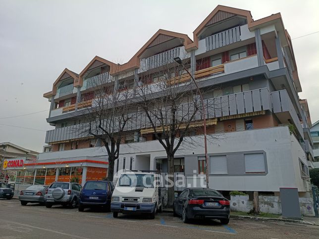 Appartamento in residenziale in Viale Maiella