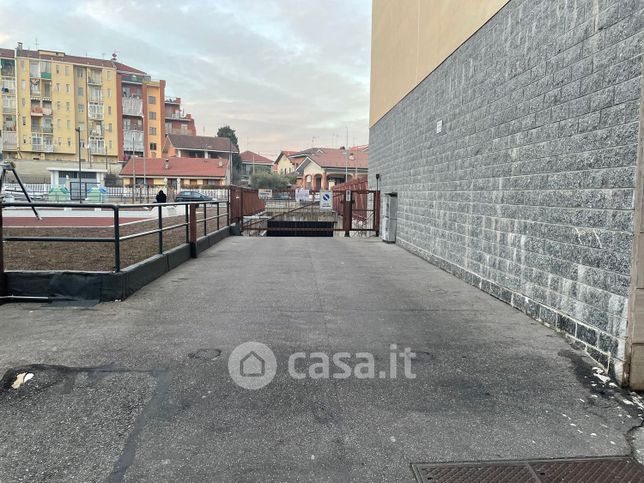Box/posto auto in residenziale in Via Po 19