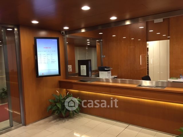 Ufficio in commerciale in Viale Fulvio Testi