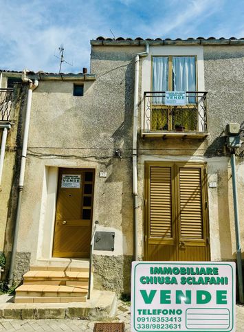 Casa indipendente in residenziale in Via San Rocco 29