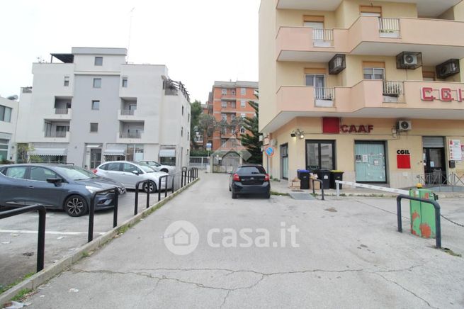 Box/posto auto in residenziale in Via Palmiro Togliatti 54