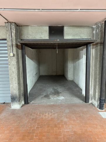 Garage/posto auto in residenziale in Via Millefonti 18