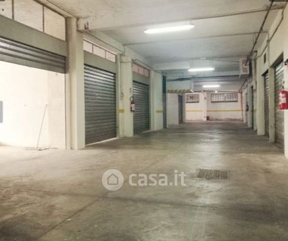 Garage/posto auto in residenziale in Via II Giugno 26