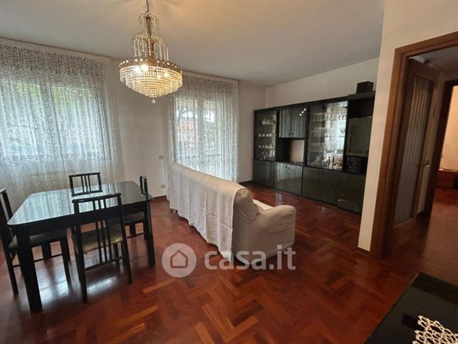 Appartamento in residenziale in Via Monte Fadalto