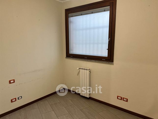 Appartamento in residenziale in Viale Isonzo 106