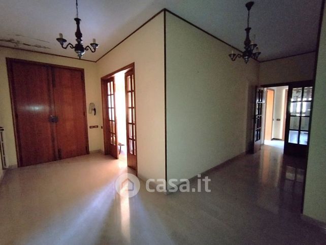 Villa in residenziale in 