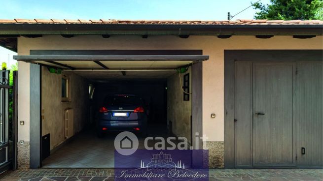 Garage/posto auto in residenziale in Via di Monticelli