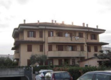 Casa indipendente in residenziale in Via del Lavoro 45