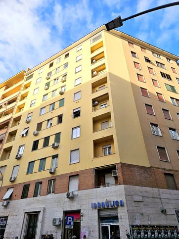 Appartamento in residenziale in Largo Orazi e Curiazi 8