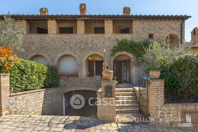 Villa in residenziale in Viale Marino Cappelli 2