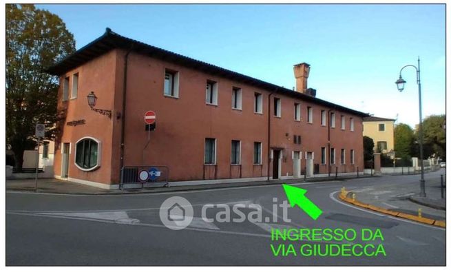 Ufficio in commerciale in Via Giudecca 1