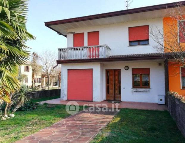 Casa indipendente in residenziale in Località Gallianta