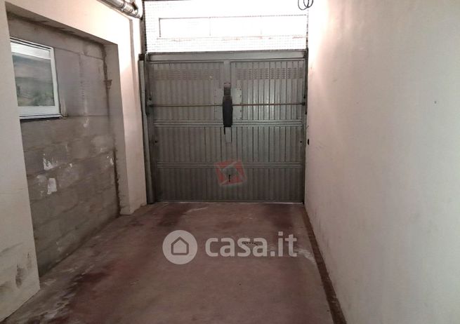 Box/posto auto in residenziale in Via Piano Api